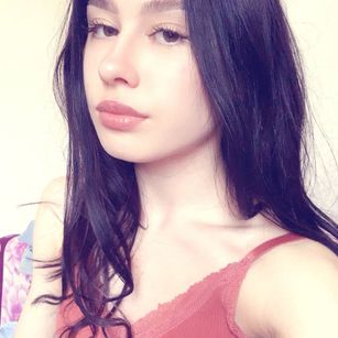 Model - Jessica feet