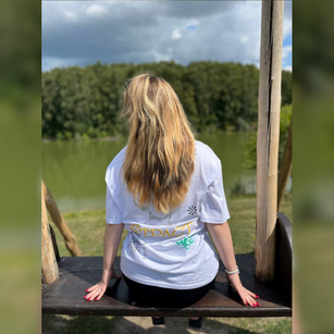 Model - MissElya28 flirt