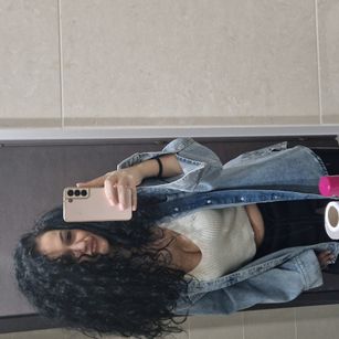 Model - CassandraS Curly