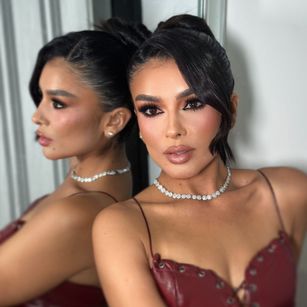 Model - Holly Brensone milf