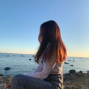 Model - ElenaHarper feet