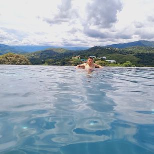 Model - Timothi bigcock