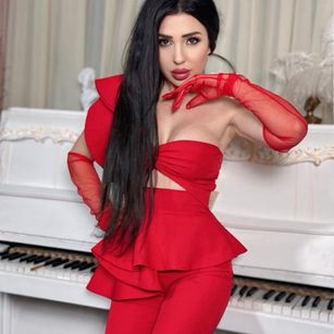 Model - Dalia Lavish roleplay