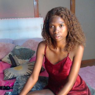 Model - Scarlett_Fayee highheels