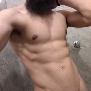 Model - Eros beardman