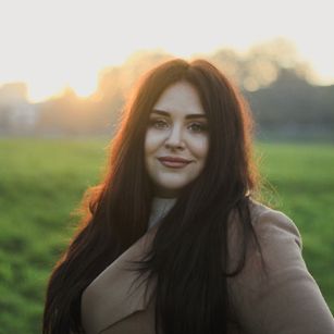 Model - MissCrystal lovely