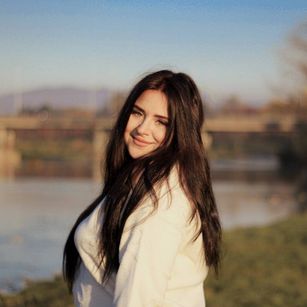 Model - MissCrystal flirt