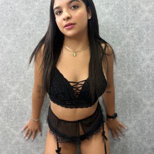 Model - AlisonReigner FEMDOM