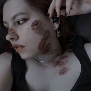 Model - Bonny_Meiz striptease