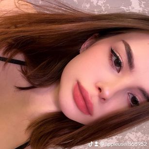 Model - Eva Gallager young