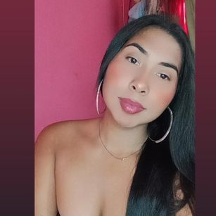 Model - CarolineHottiee teen