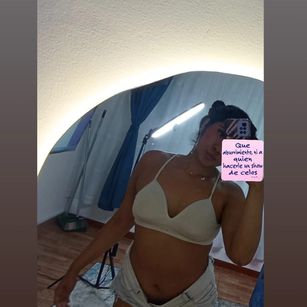 Model - CarolineHottiee cute