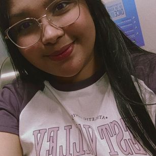 Model - Mar Blue latina