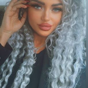 Model - Lara leather