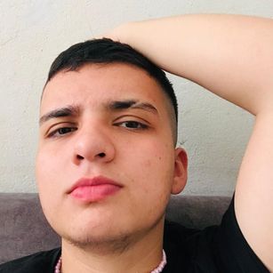 Model - MathiasCollins Men