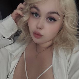 Model - Polly_Shy bigboobs