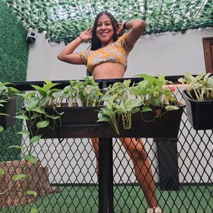 Model - Alya Gala skinny