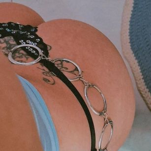 Model - evelyn vanillie Regular