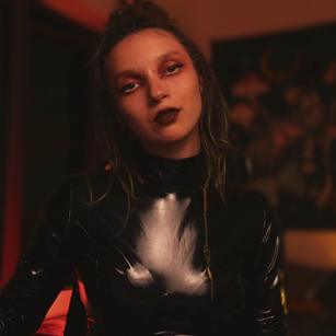 Model - Alice Morrison sissy