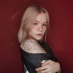 Model - AliceMelt blowjob