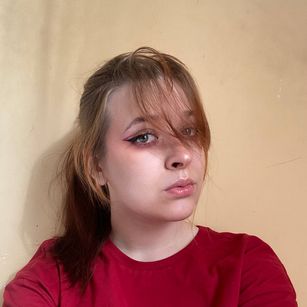 Model - Katy lovense