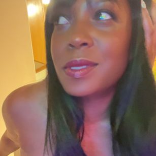 Model - VANESSA WETTT oral