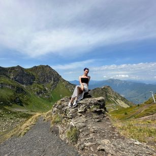 Model - Ann brunette