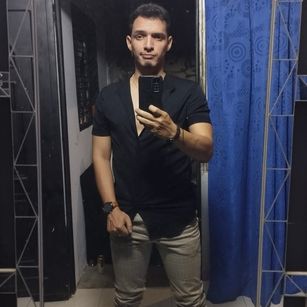 Model - Leo Bonucci juguetes