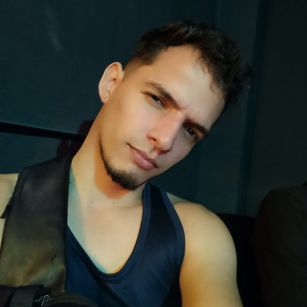 Model - Leo Bonucci fastresponse