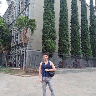 Model - Leo Bonucci cum