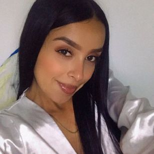 Model - AmberDux deepthroat