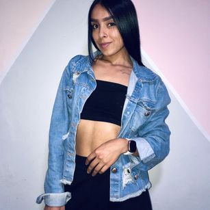 Model - AmberDux charming