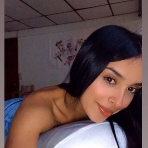 Model - AmberDux latina