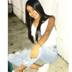 Model - AmberDux webcam