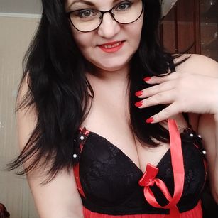 Model - Alexa Charming