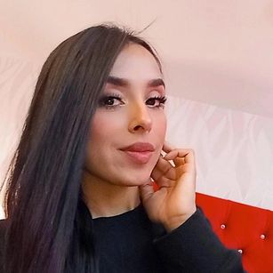 Model - AmberDux deepthroat