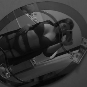 Model - Fieriya_strip stockings