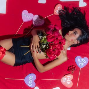 Model - AmberDux charming