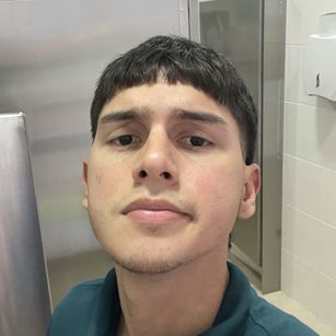 Model - Seth Retts armpits