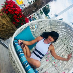 Model - Chanel sporty