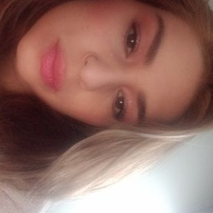 Model - Victoriamolina Oufit