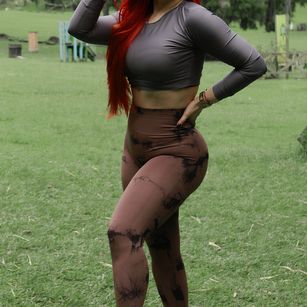 Model - Carolaine94 sensual