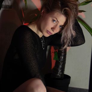 Model - Mara dirtytalk