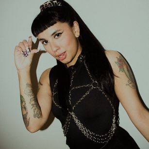 Model - Moli Myers dildo