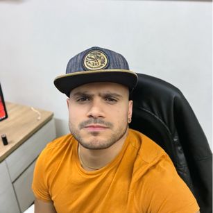 Model - manujfo atmdildo