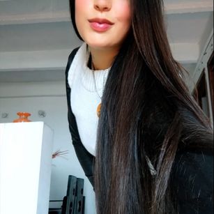 Model - jhoana young