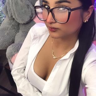 Model - Nyky Cash bigass