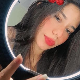 Model - lissa petite 18