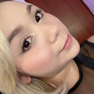 Model - CharlotteLaBouff squirt