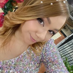 Model - CharlotteLaBouff latina